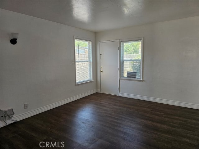 Building Photo - 114 S Kellogg St