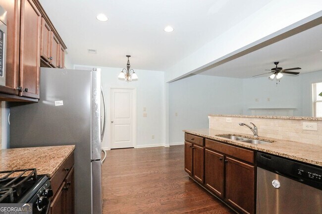 Building Photo - 438 Privet Cir