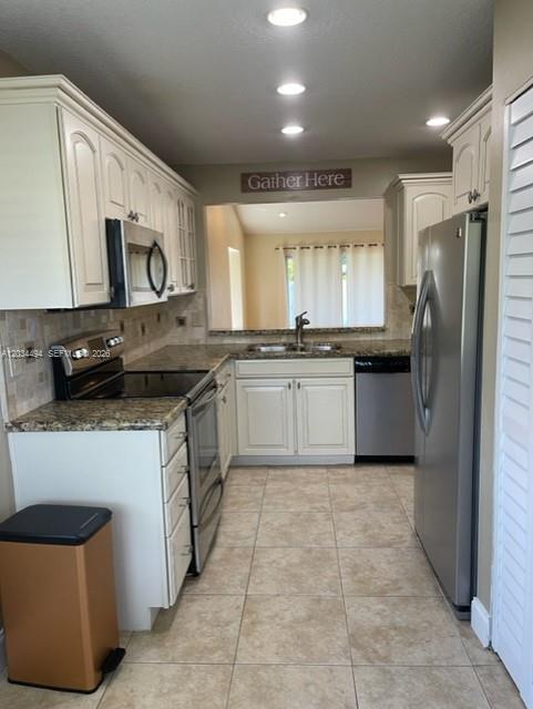 Building Photo - 11160 SW 11th Pl