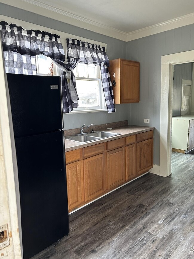 Building Photo - 212 S Bonner St