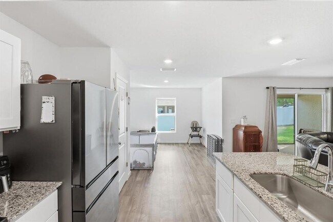 Building Photo - 8361 N Elkcam Blvd