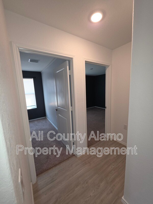 Building Photo - 5702 Repeating Wy