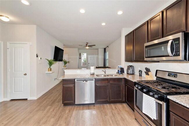 Building Photo - 3544 Wooded Ln