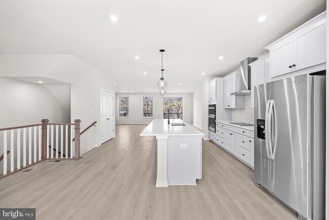 Building Photo - 6236 Folly Ln