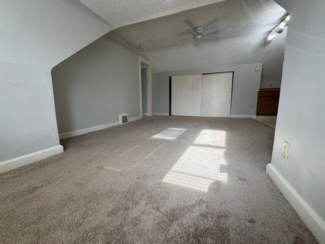 Building Photo - 1285 Cook Ave