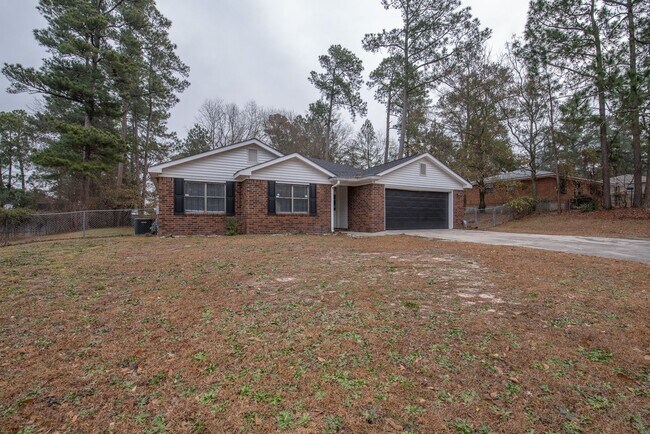 Building Photo - Updated 3 BR/2 BA - 10 Minutes From Gate 5 @ Ft. Gordon