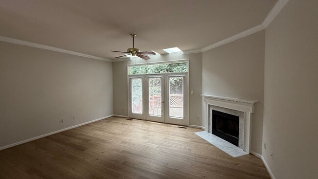 Building Photo - Occoquan Townhouse