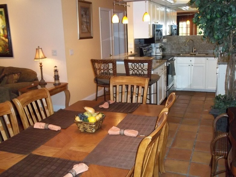 dinner area - 1475 Curlew Ave