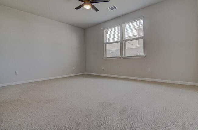 Building Photo - 6603 Smarty Jones Ln