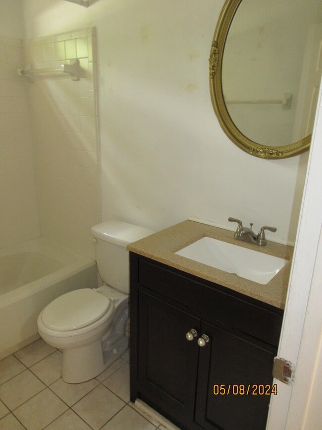 Building Photo - 2666 Faversham Dr