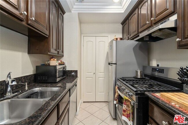 Building Photo - 2925 E Spaulding St