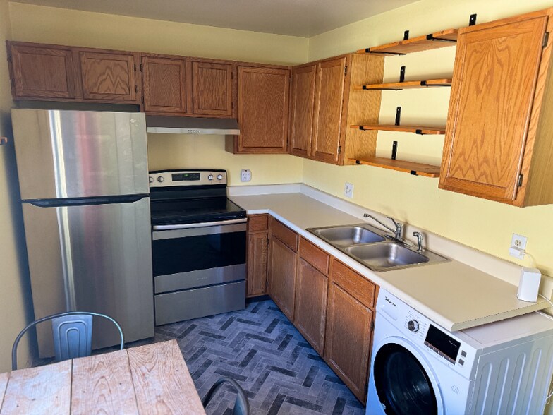 Building Photo - 1132 Rudd Ave