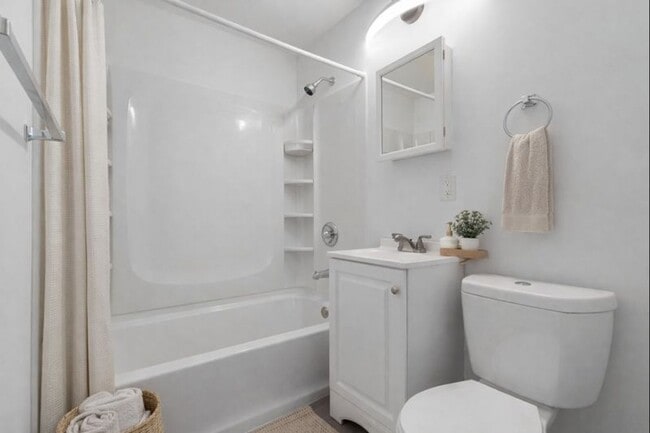 Building Photo - Cozy 2-Bedroom Townhouse in the Heart of Midland, PA – Your Perfect New Home Awaits!