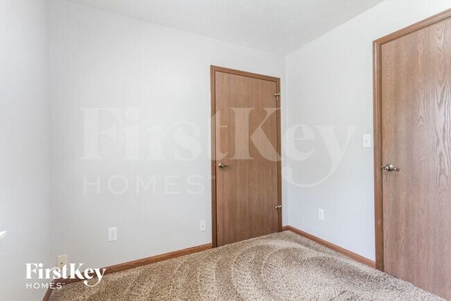 Building Photo - 4412 Tucson Dr