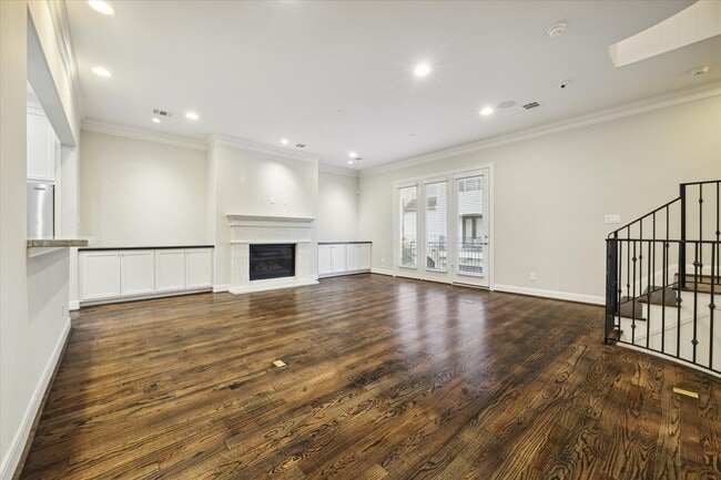 Building Photo - 6008 Park Cir Dr