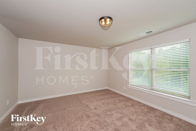 Building Photo - 1620 Brookhaven Dr