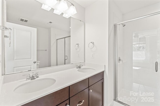 Building Photo - 2564 Tranquil Oak Pl