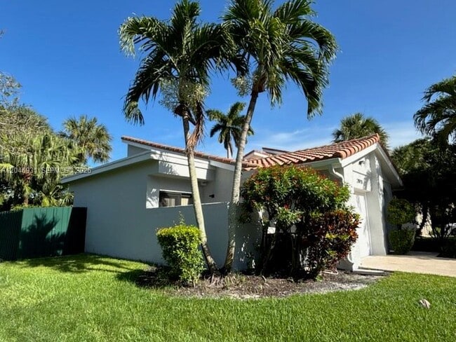 Building Photo - 20910 Estada Ln