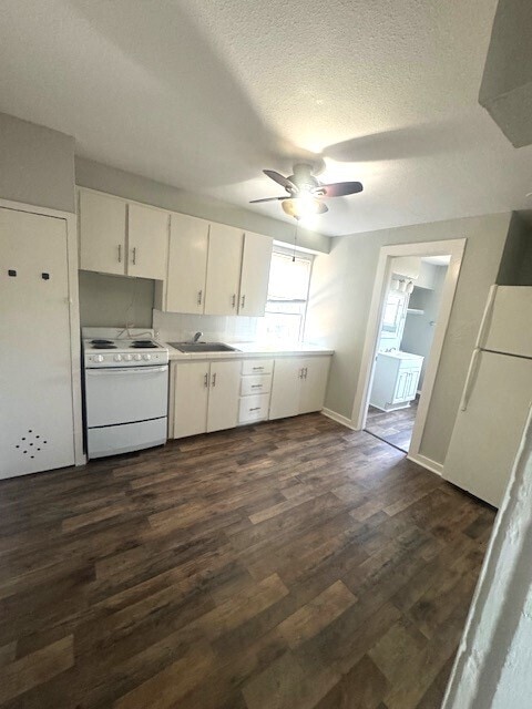 Building Photo - Back Duplex in Temple