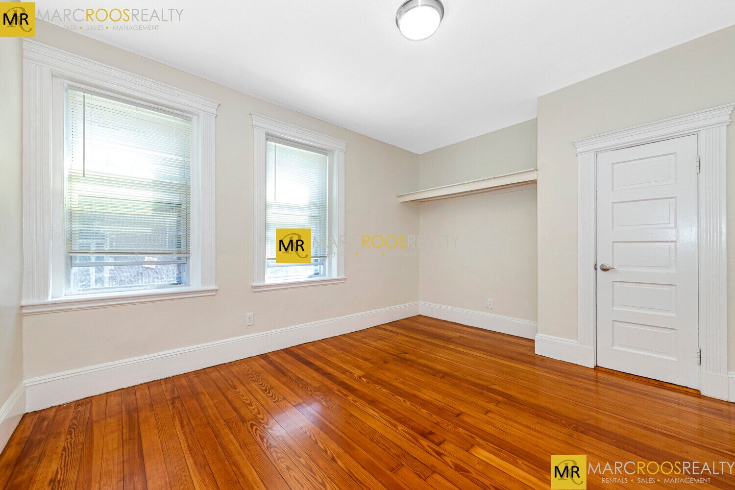 Building Photo - 46 Brackett St