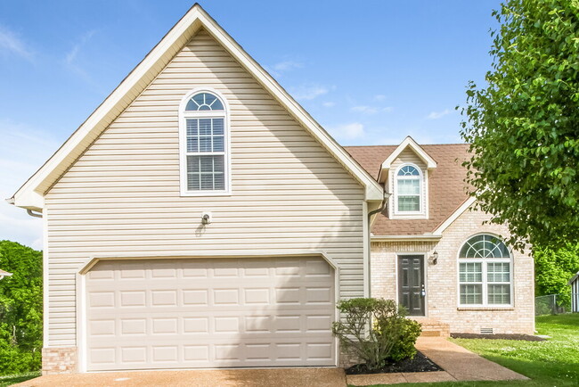 Building Photo - 3276 Clapham Rd