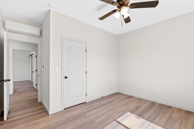 Building Photo - 10154 Joshua Blvd