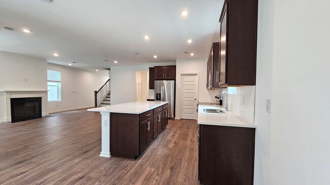 Building Photo - Spacious like new home in Hermitage FOR LEASE