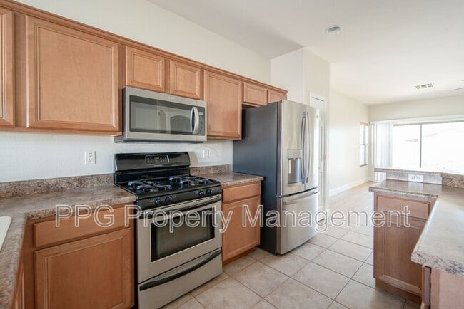 Building Photo - 14555 W Ventura St