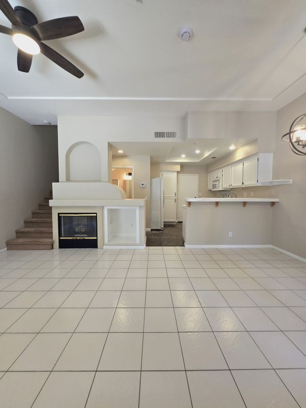 Building Photo - 109 Breakers Ln