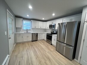 Building Photo - Awesome 3 bedroom 1.5 bath in Lower Macung...