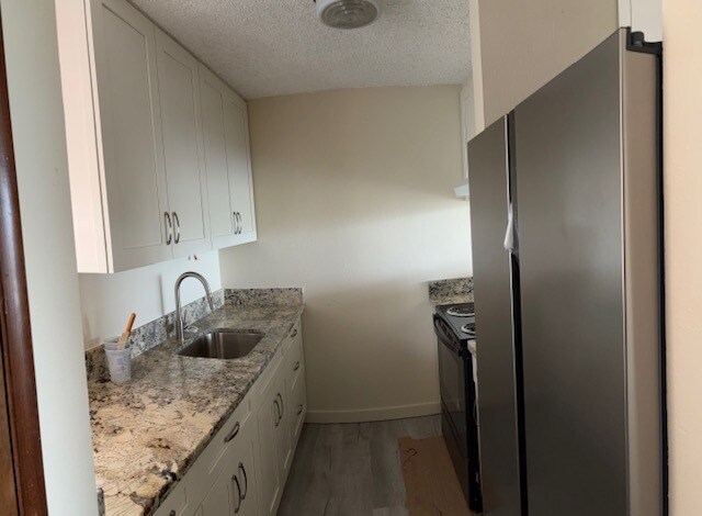 Remodeled kitchen - 2439 Kapiolani Blvd