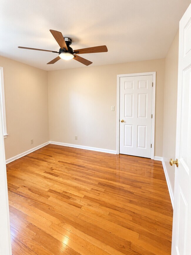 Building Photo - 21202 Gardenview Dr