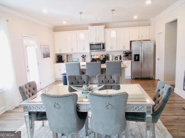 Building Photo - 612 Auburn Crossing Dr