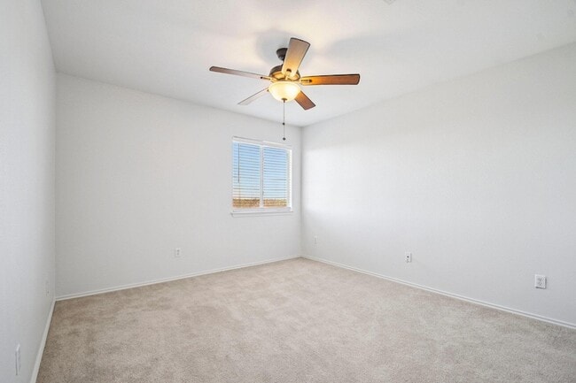 Building Photo - 217 Killian Loop