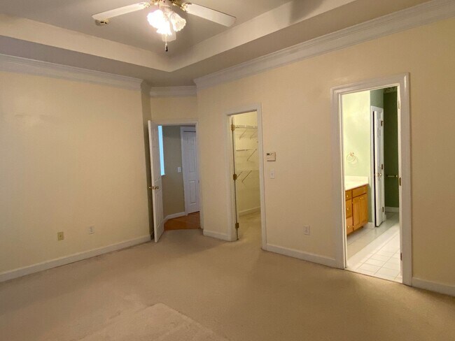 Building Photo - Orchard Farms, 4 Bedroom 2.5 Bath