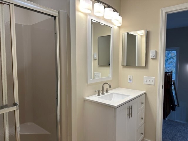 Upstairs updated bath - H5 Stonehedge Dr