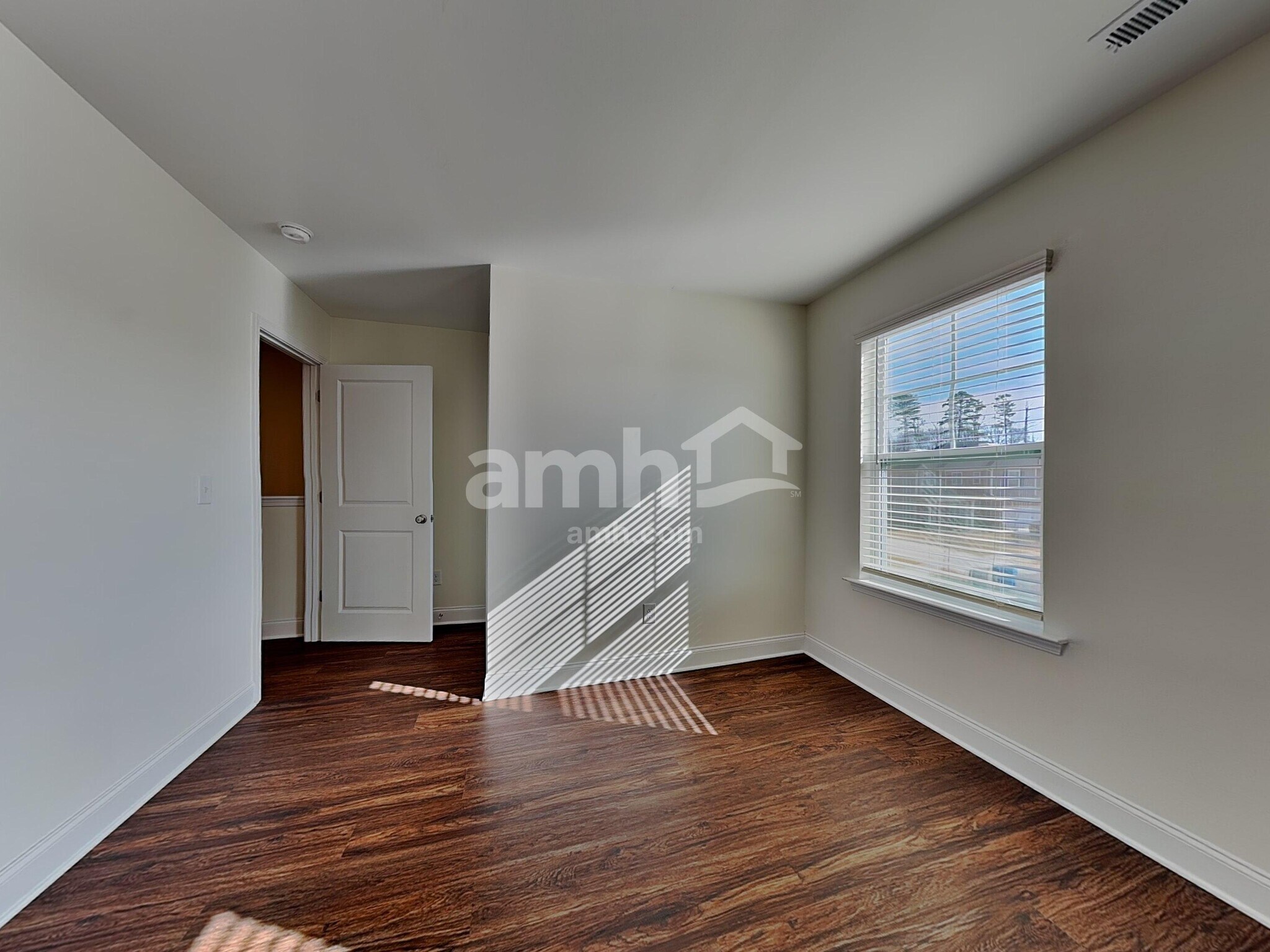 Building Photo - 2133 Laurel Vlg Cir