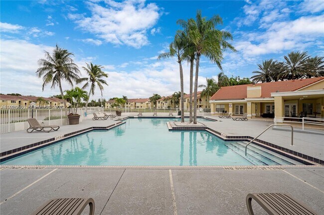 Building Photo - 12430 Vista Isles Dr