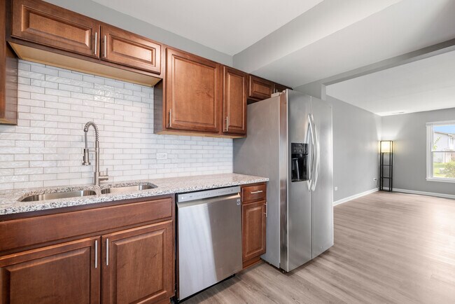 Building Photo - 462 Degas Cir