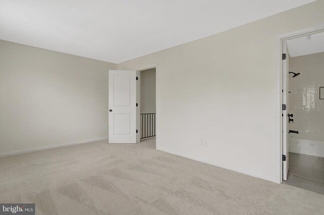 Building Photo - 4112 Century Ct
