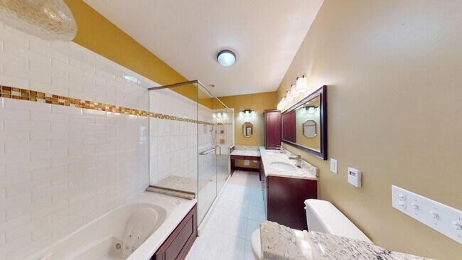 Building Photo - Beautiful county home, ranch with extra bu...
