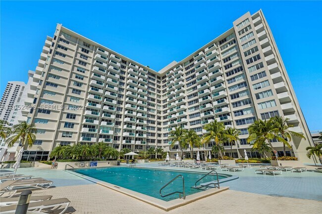 Building Photo - 1200 West Dr