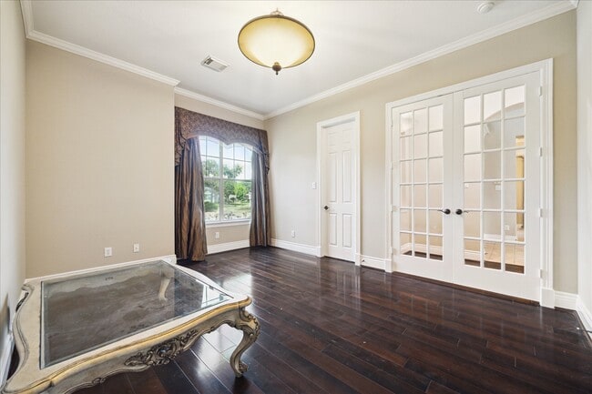 Building Photo - 5402 Oakville Ct