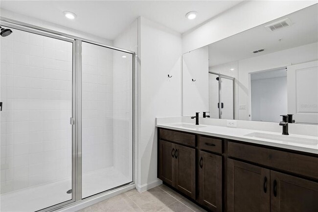 Building Photo - 9844 Walkway Dr