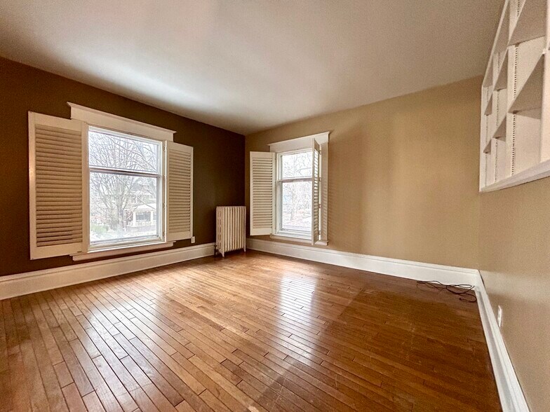 Building Photo - 320 Madison Ave SE