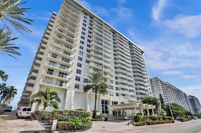 Building Photo - 5701 Collins Ave