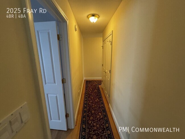 Building Photo - 4 Bed / 3.5 Bath Single Family (Available ...