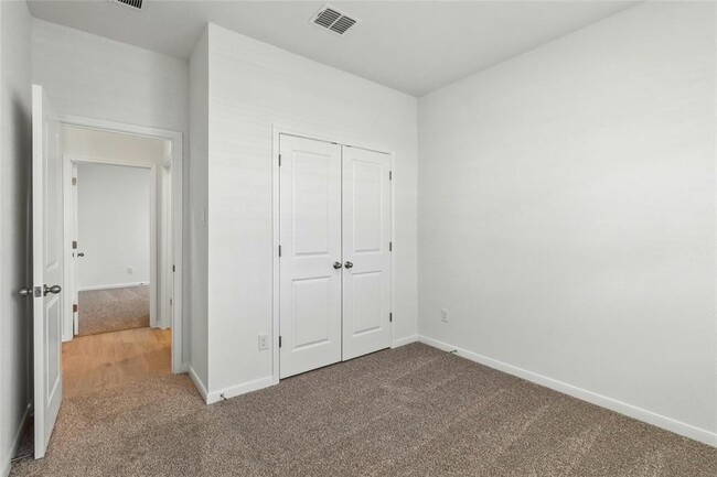 Building Photo - 475 Brooks Ranch Dr