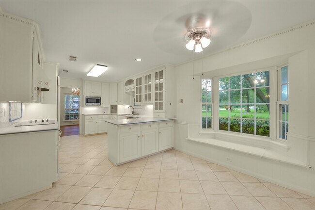 Building Photo - 110 Ridgemont Dr