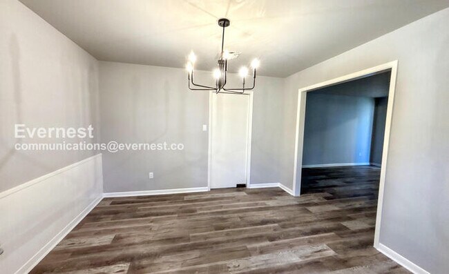 Building Photo - PROMO: Get $500 off the first month’s rent when you sign the lease today!! / Spacious Home with G...